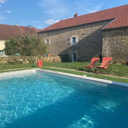 Chez Odette Erable Et Glycine